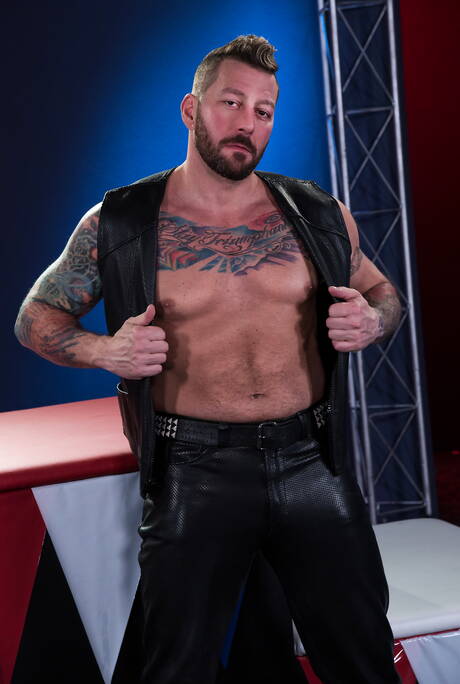 Twink Leather Pics
